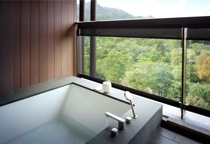 New World Qingyuan Hotel  Formerly Khos Qingyuan