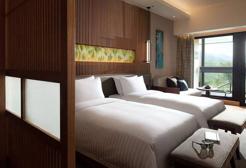 New World Qingyuan Hotel  Formerly Khos Qingyuan