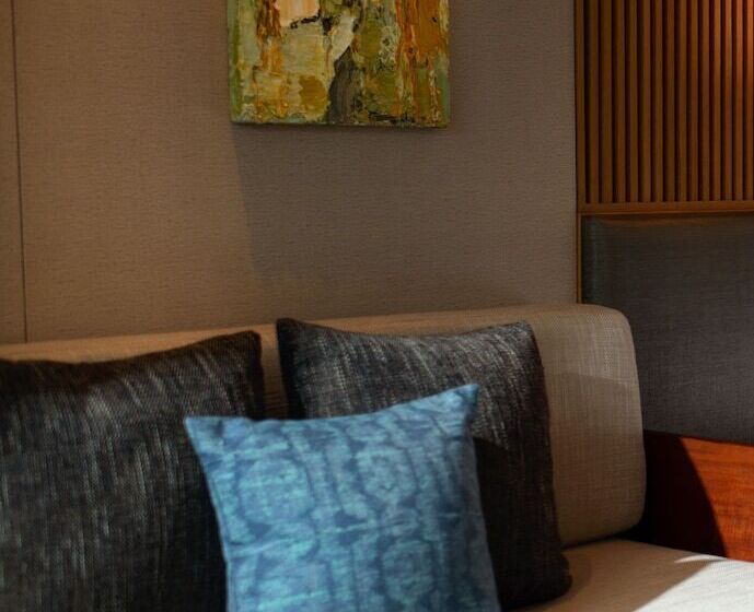 New World Qingyuan Hotel  Formerly Khos Qingyuan