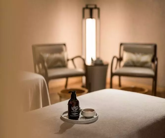 New World Qingyuan Hotel  Formerly Khos Qingyuan