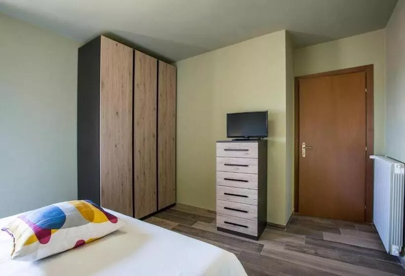 Majatalo Bed & Basta