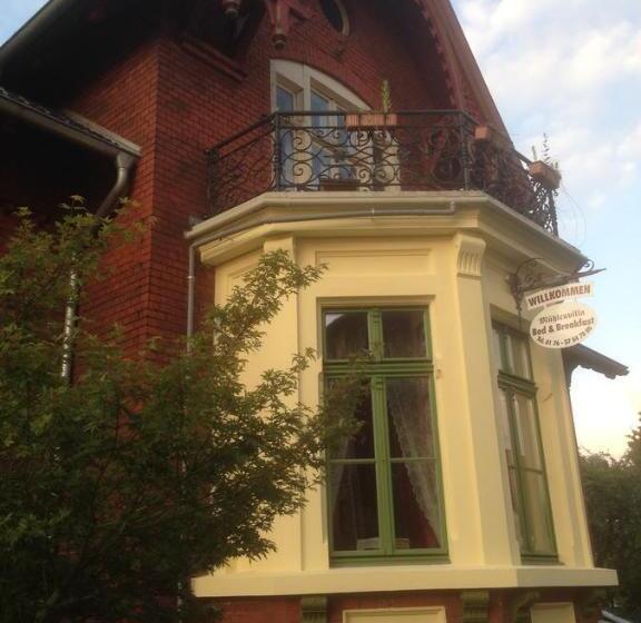 B&b Mühlenvilla Am Bützower Hafen