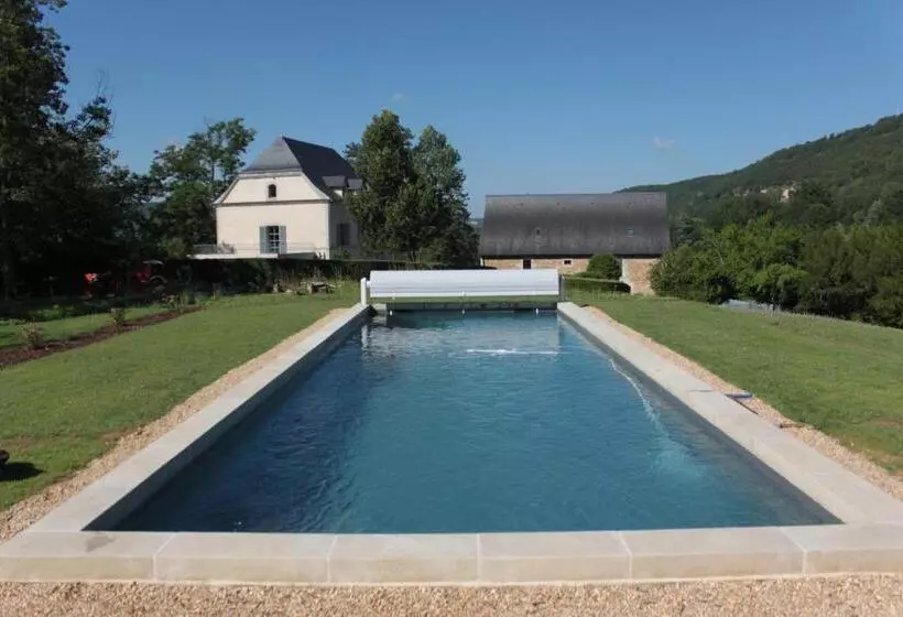 Aamiaismajoitus (B&B) Domaine Le Broual