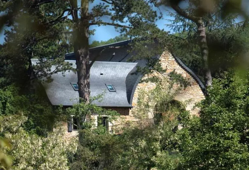 Aamiaismajoitus (B&B) Domaine Le Broual