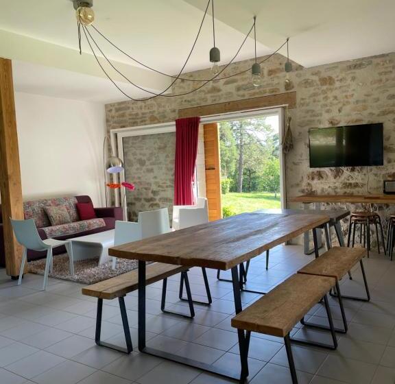 مبيت وإفطار Domaine Le Broual