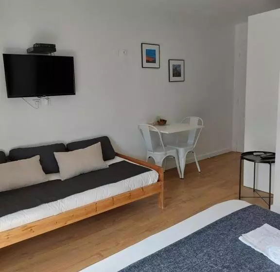 ベッドアンドブレックファースト Résidence E Cime Asco Locations De Studios Meublés