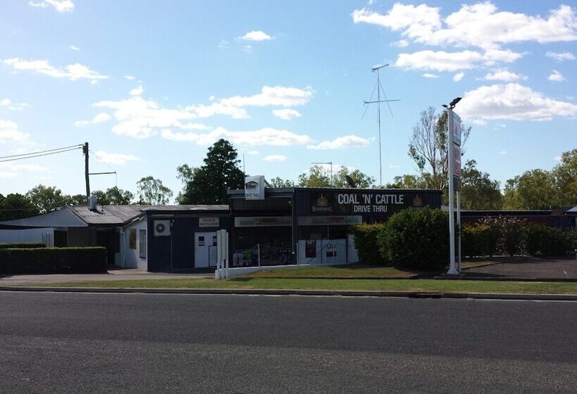 Coal N Cattle Hotel Motel