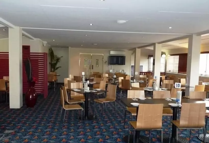 Coal N Cattle Hotel Motel