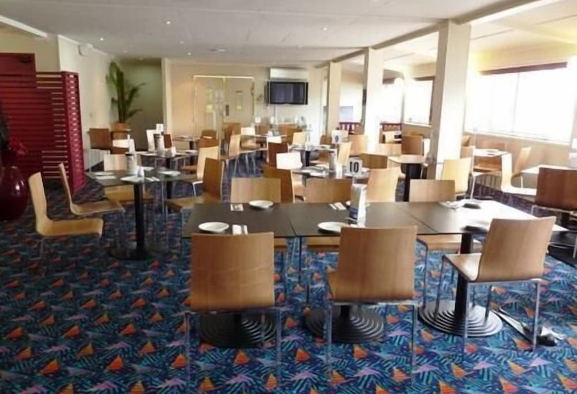 Coal N Cattle Hotel Motel