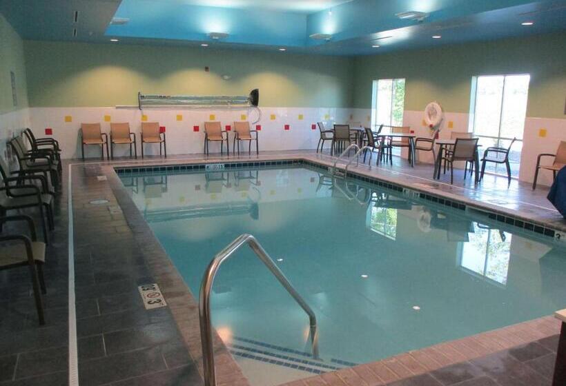 Отель La Quinta Inn & Suites By Wyndham Jackson Cape Girardeau