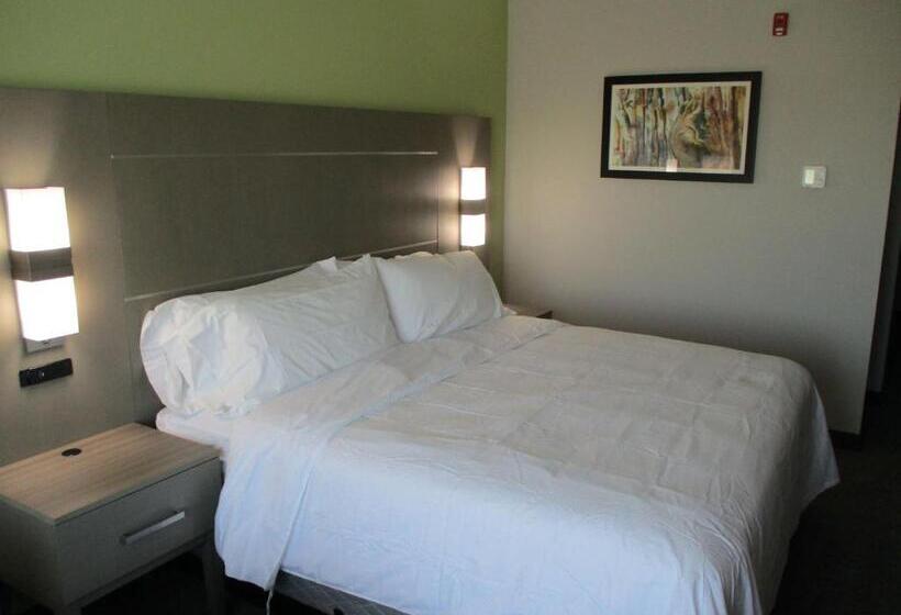 Отель La Quinta Inn & Suites By Wyndham Jackson Cape Girardeau