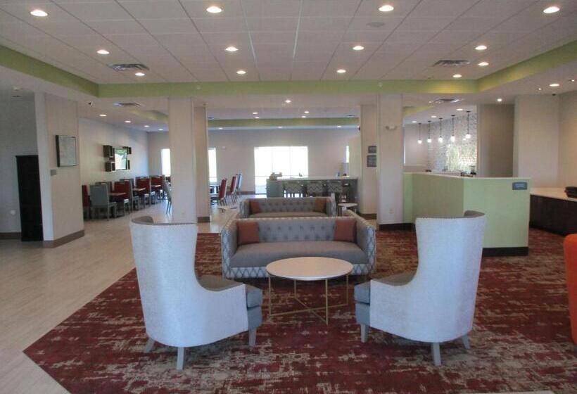 Отель La Quinta Inn & Suites By Wyndham Jackson Cape Girardeau