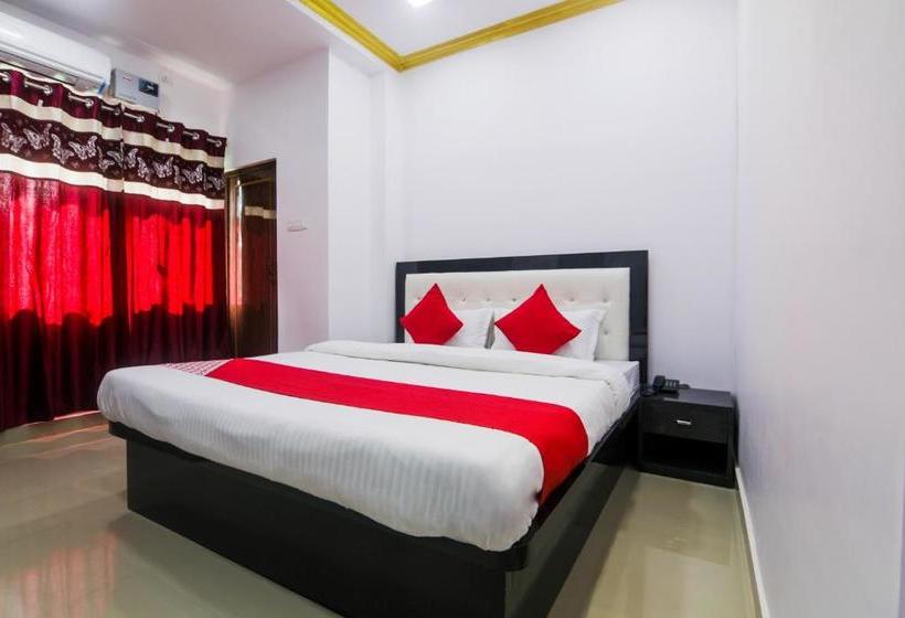 Hotel Oyo 22282 Travellers Nest