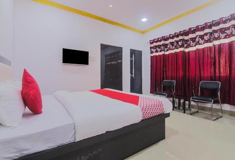 Hotel Oyo 22282 Travellers Nest
