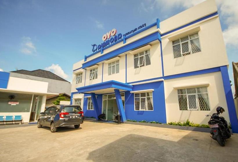 בית מלון כפרי Diamond Executive Kost