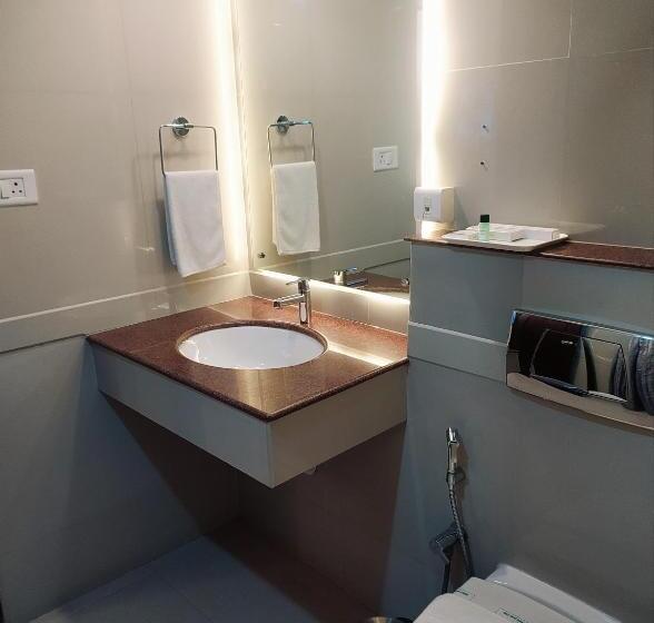 בית מלון כפרי Paray Residency