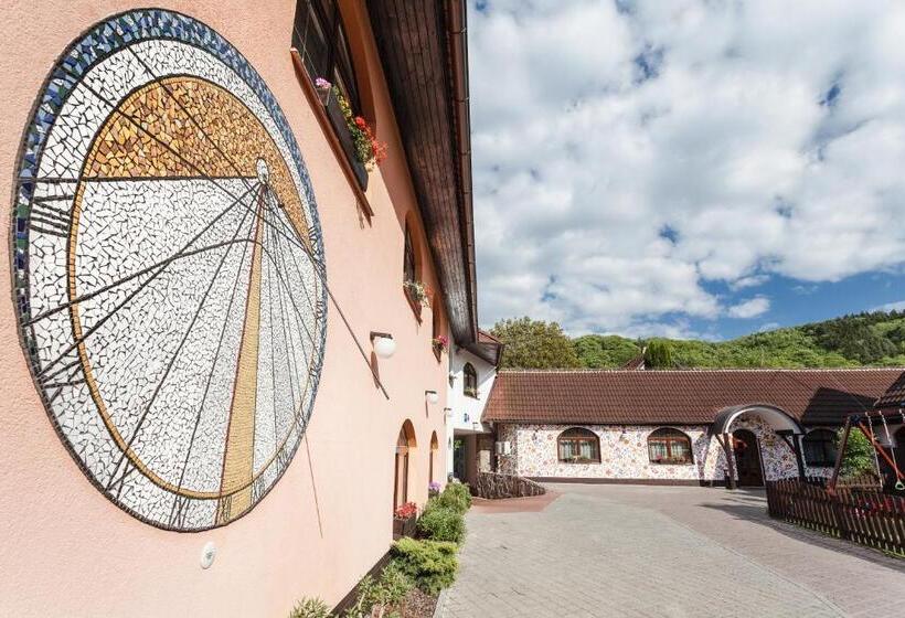 Szálloda U Crlíků