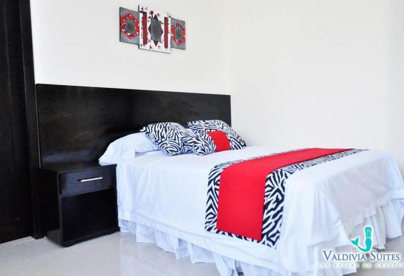 Отель Valdivia Suites