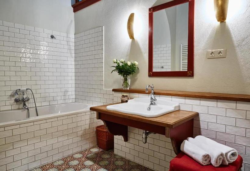 Пансион Barta Pince Rákóczi Lakosztályok