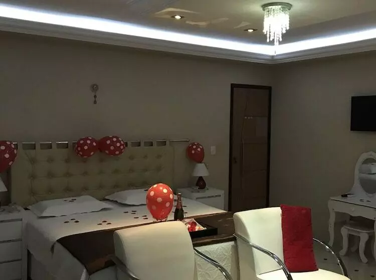 ペンション Homestay Taty Pousada