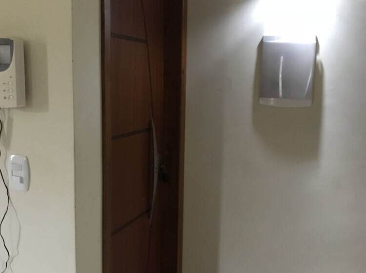 펜션 Homestay Taty Pousada