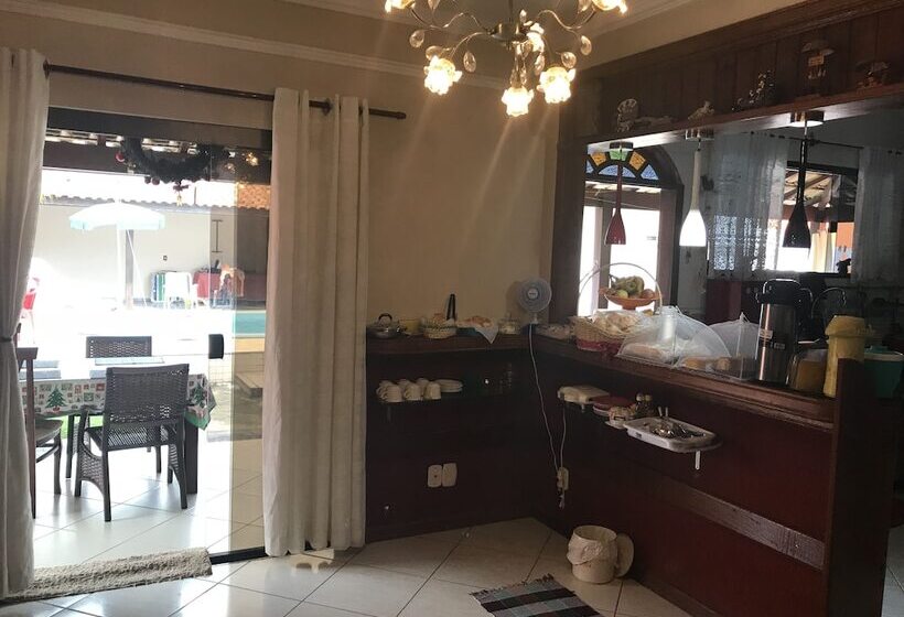 펜션 Homestay Taty Pousada