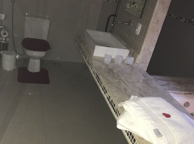 펜션 Homestay Taty Pousada