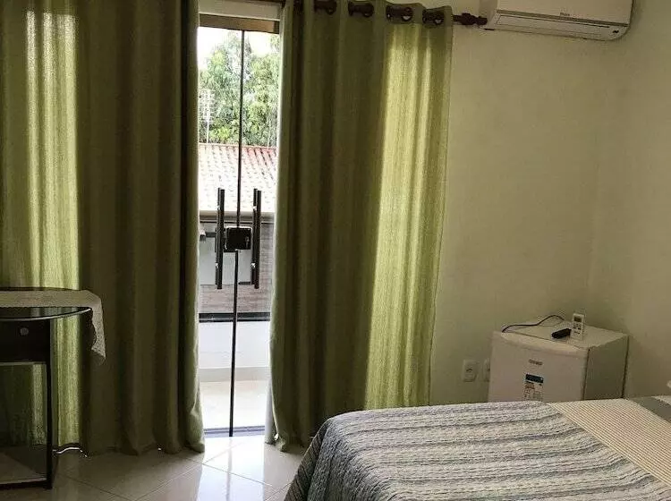 ペンション Homestay Taty Pousada
