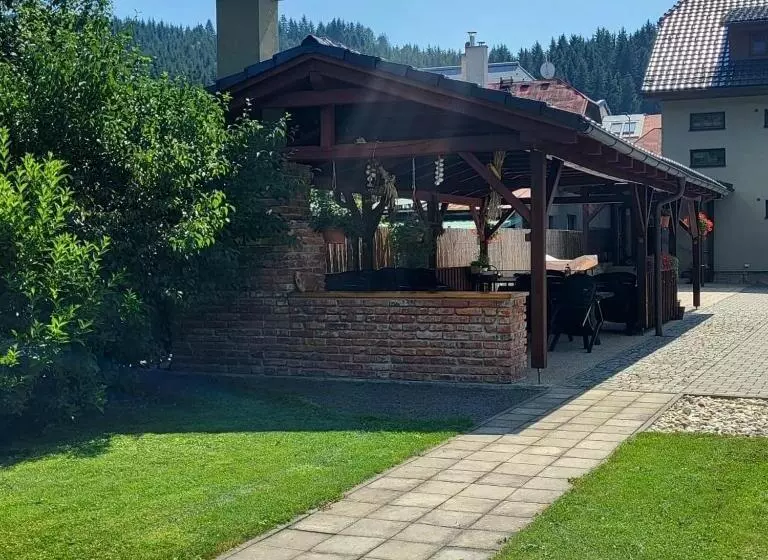 Majatalo Penzion U Bečvy