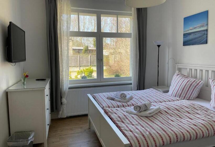 بنسيون Villa 32 Kröpelin