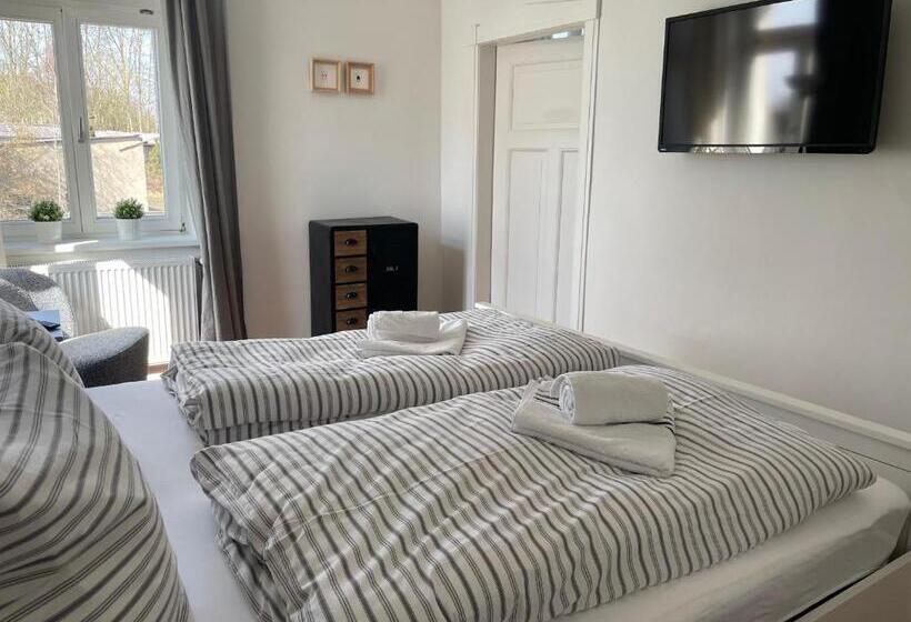 بنسيون Villa 32 Kröpelin