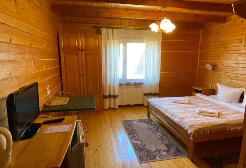 リゾートホテル Edelweiss Carpathians Migovo