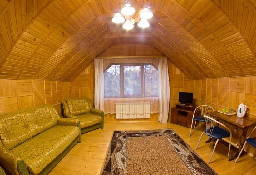 リゾートホテル Edelweiss Carpathians Migovo