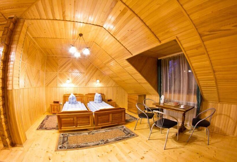 リゾートホテル Edelweiss Carpathians Migovo