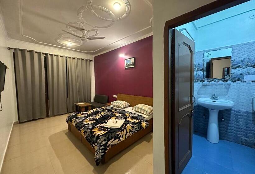 مبيت وإفطار Backpackers Inn