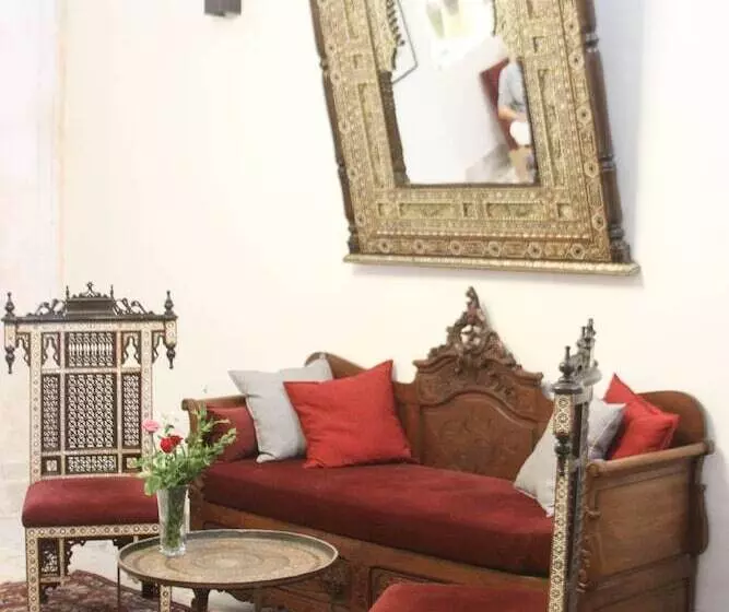 تختخواب و صبحانه Dar Ben Gacem Kahia