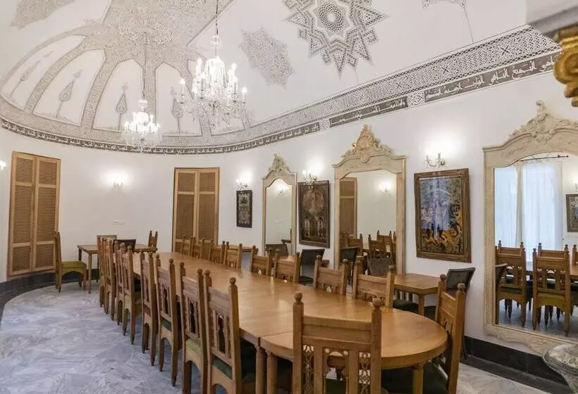 تختخواب و صبحانه Dar Ben Gacem Kahia