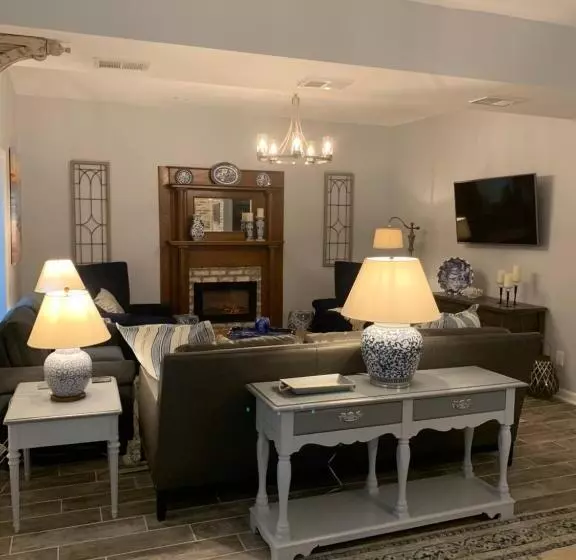 Caroline's Bed And Breakfast