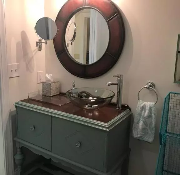 Caroline's Bed And Breakfast