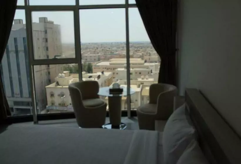 ホテル Golden Suites