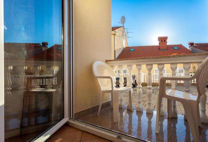 بنسيون Guesthouse Villa Adria