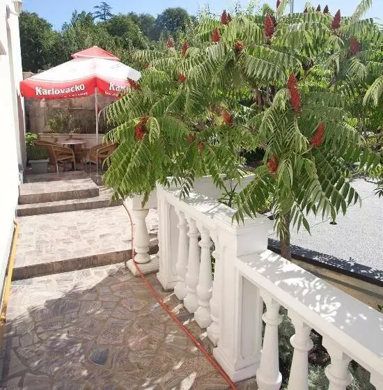 ペンション Guesthouse Villa Adria