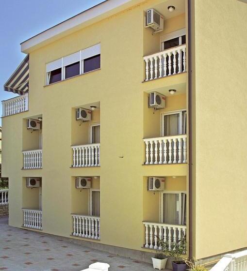 بنسيون Guesthouse Villa Adria