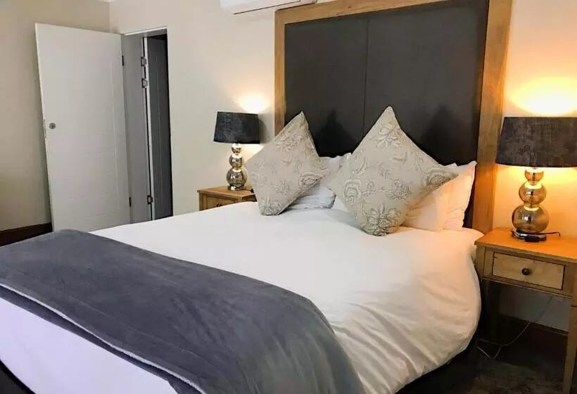 ペンション Milner Manor