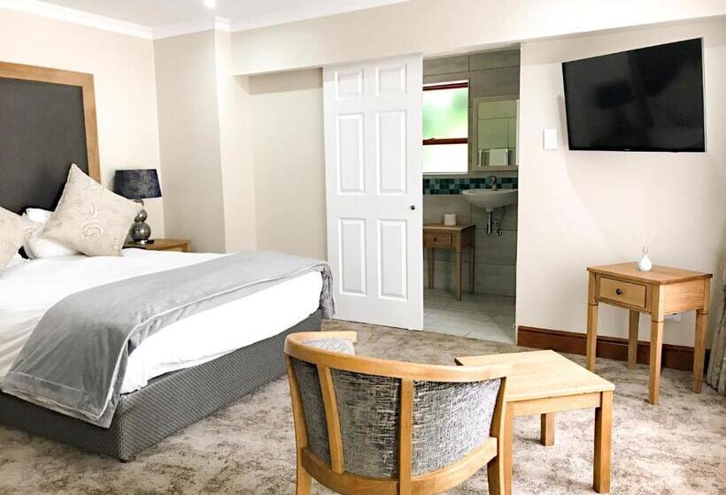 פנסיון Milner Manor