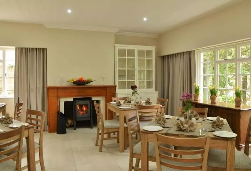 ペンション Milner Manor