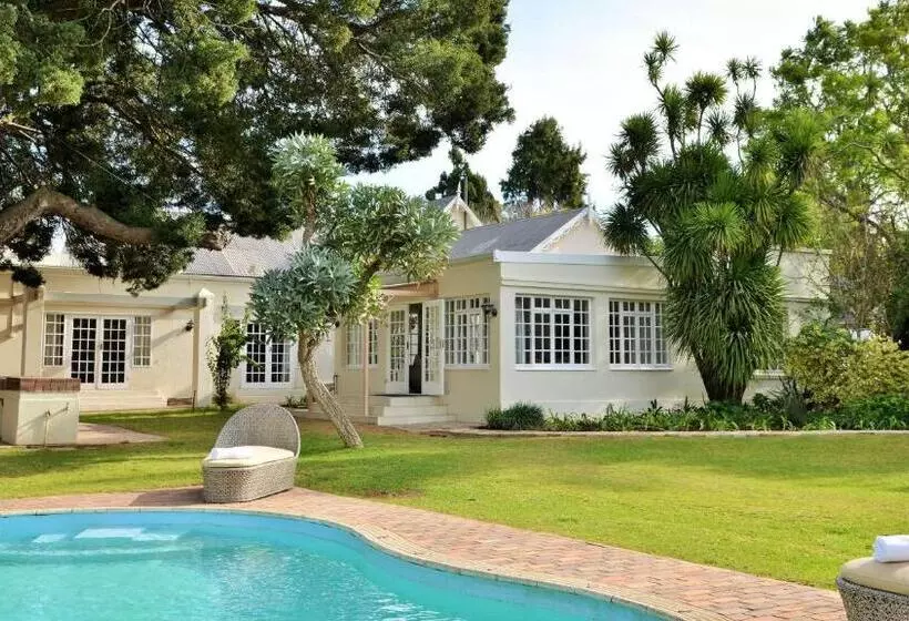 ペンション Milner Manor