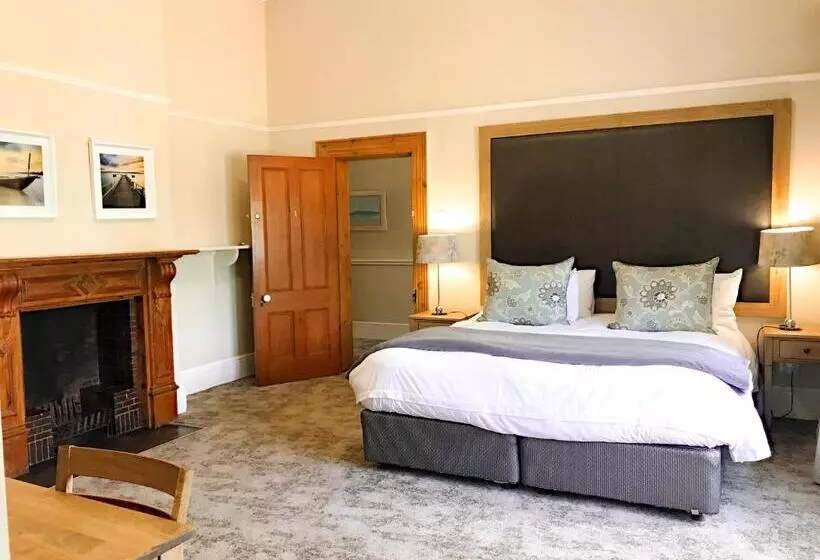 ペンション Milner Manor