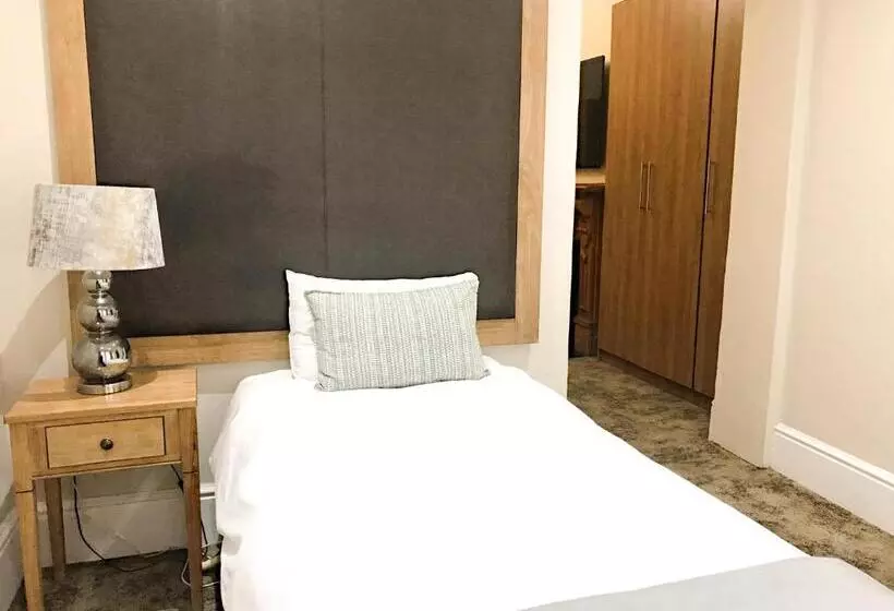 ペンション Milner Manor