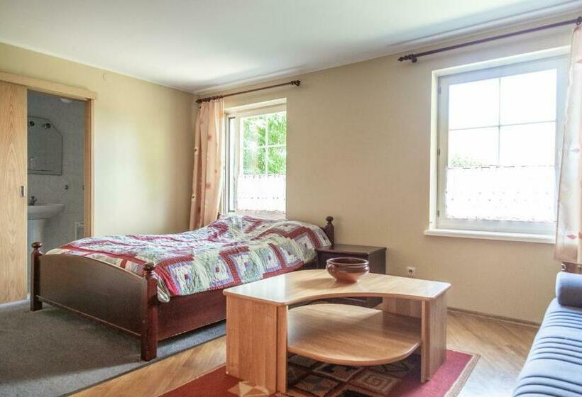 پانسیون Vila Poilsis Nidoje